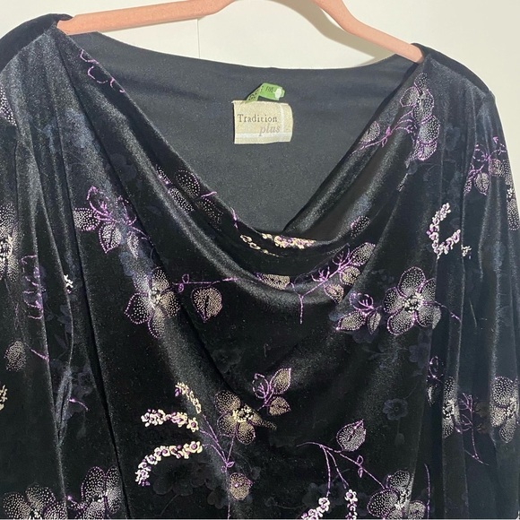 Tradition Plus asymmetrical black purple long sleeves fairy velvet floral top - Picture 9 of 12